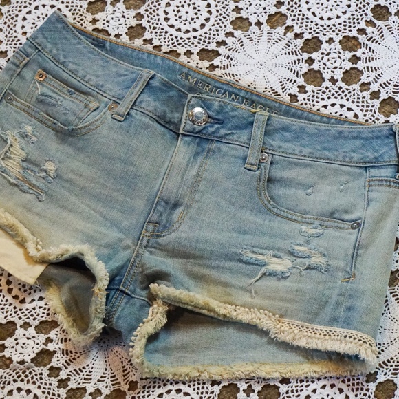 American Eagle Low-Rise "Shortie" Denim Shorts - Picture 1 of 5